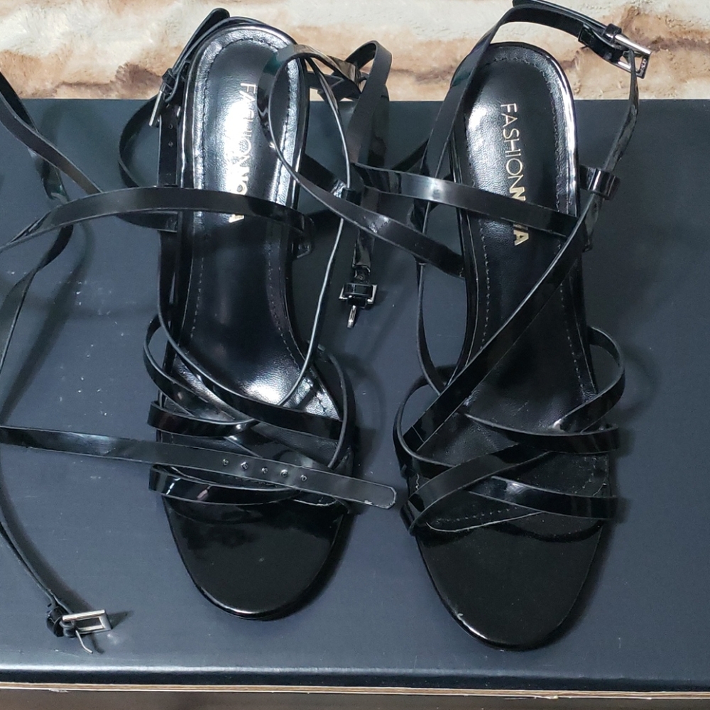 Fashion Nova Tie Up Heel